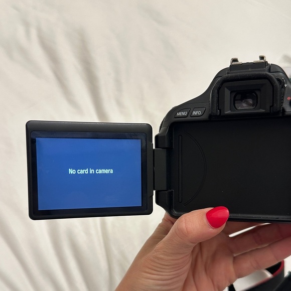 Canon EOS rebel T3i camera - Picture 5 of 9